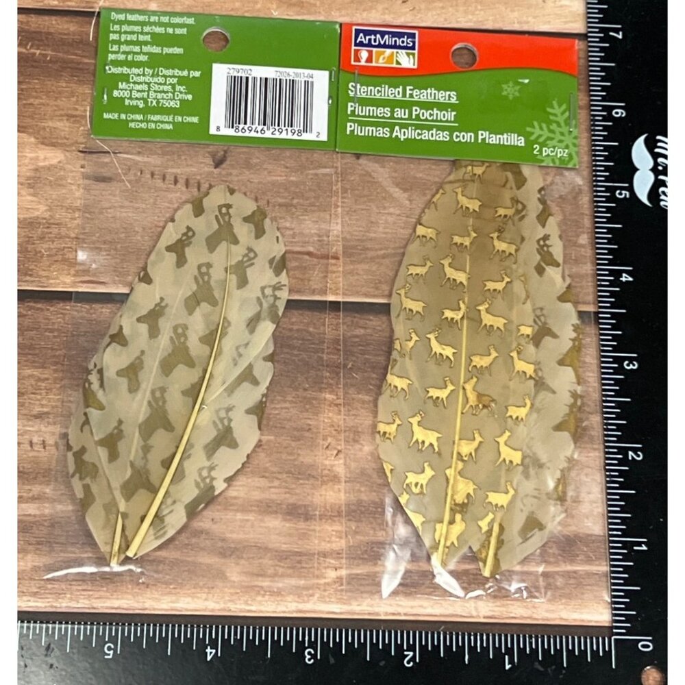 ArtMinds GOLD DEER Stenciled Feathers 3 PACKS 279702 HOLIDAY